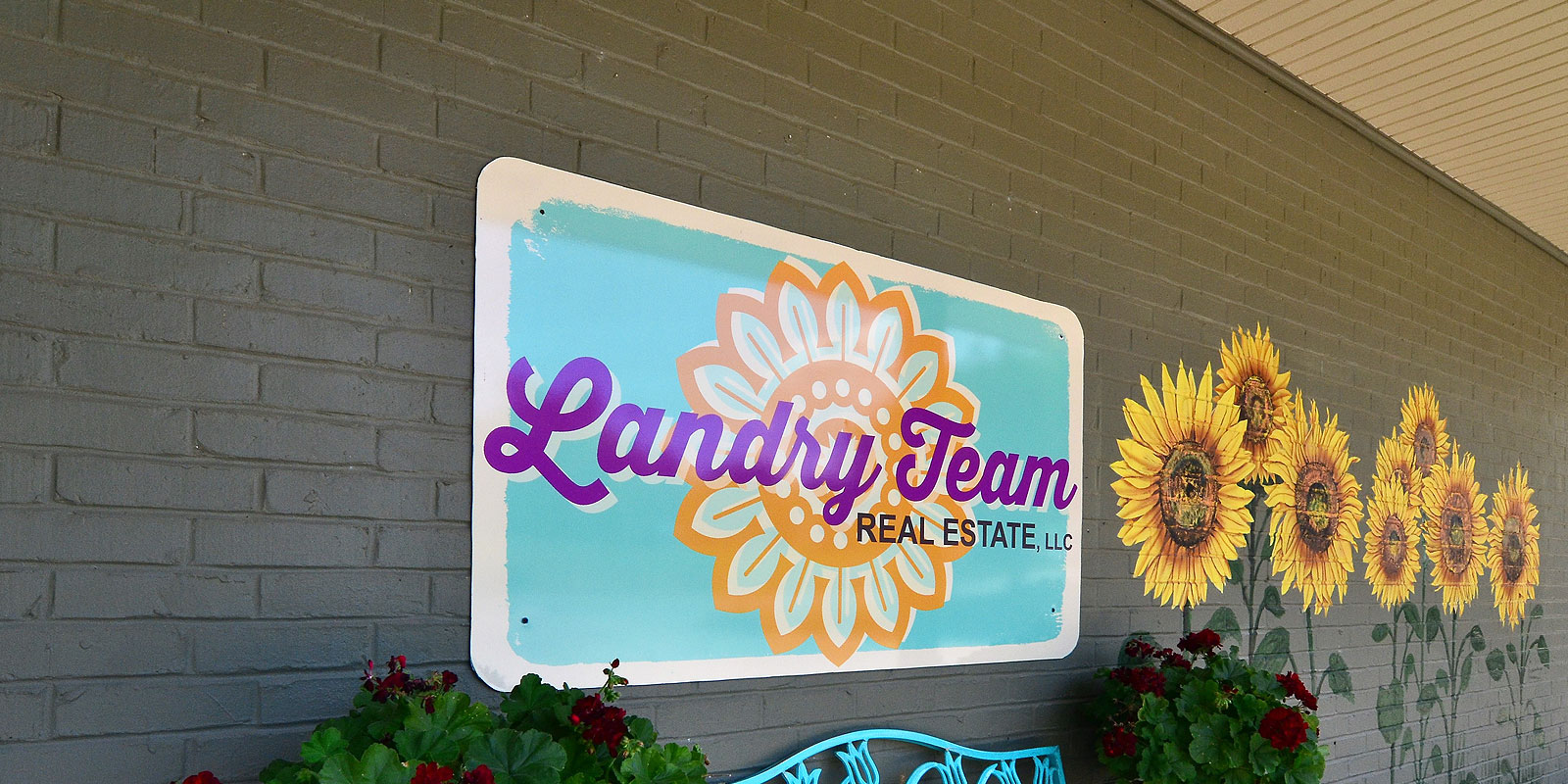 Company Logo - Landry Team Real Estate, LCC